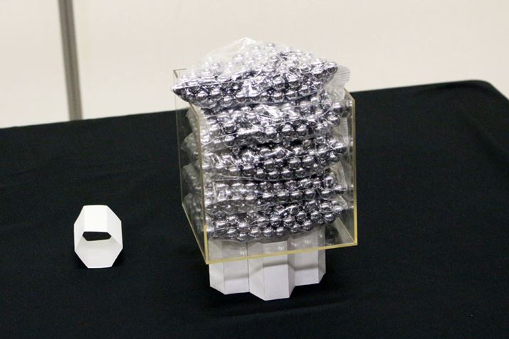 njJ\̒5kgłтƂ܂łBRs[pō̂Ȃ̂ɁA̋x͂I