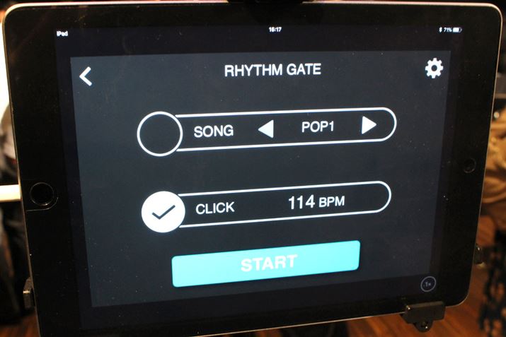 F̍[U[C^[tFCXIȁuDTX402 Touchv