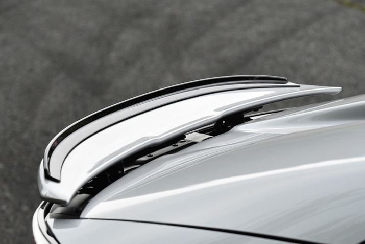 z_uS660 f[XṽANeBuX|C[