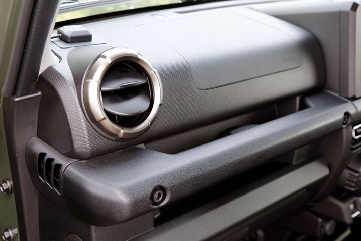 XYL V^uWj[ṽCplɂ́ApԂ̃Cplɂ悭gV{̗pĂȂ