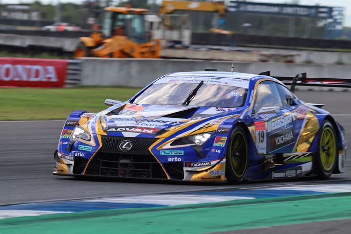 EOS Kiss MɁAu100-400mm F3.5-5.6 L IS USMv𑕒ĎBe