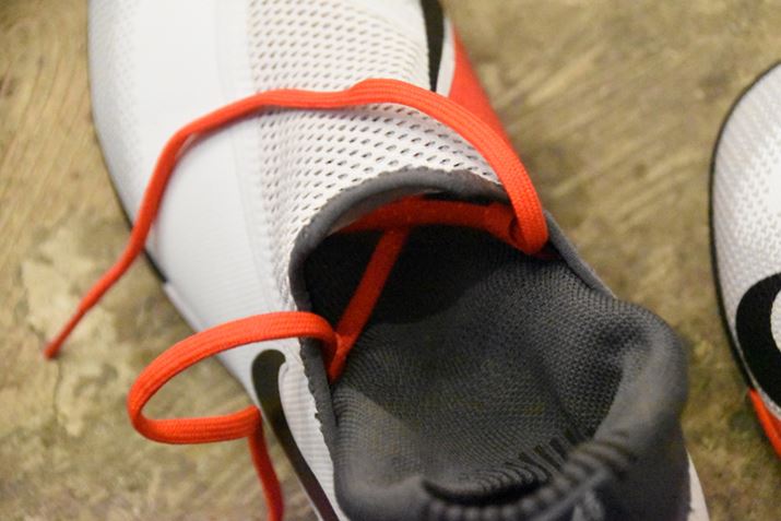 ʏ̃V[[X̂悤ɁAłЂςĂ猋