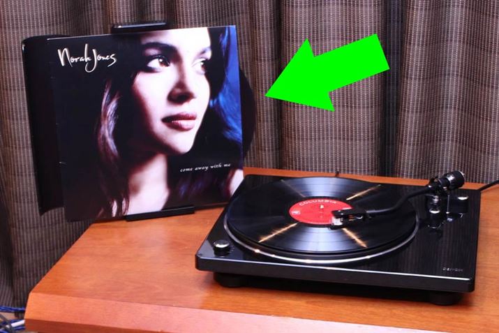 R[hĐ́AR[hWPbg𗧂ĂăfBXvCĂƂł