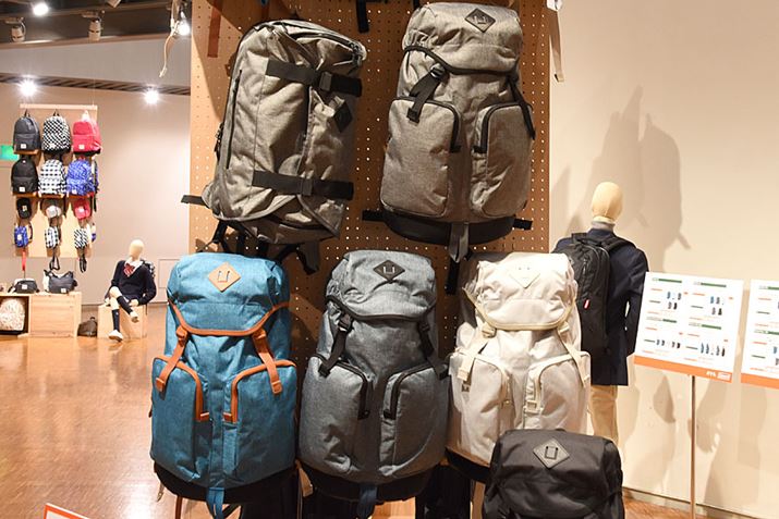 ubW gCXṽJ[oG[VB͐q́ubW Ivgv