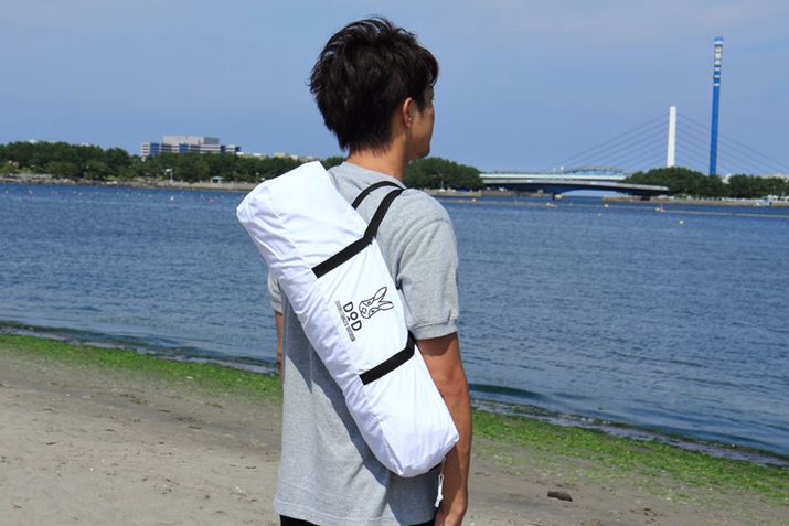 {̂ɍ킹fUC̎[obOtBRpNgɎ[ċCyɎ^ׂ܂