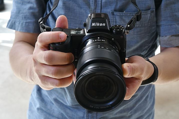 Nikon Z7NIKKOR Z 24-70mm f/4 SƂł