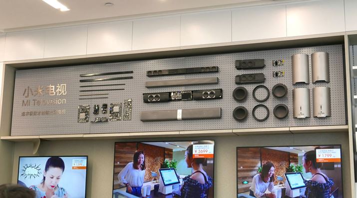 erR[i[ɂ́AIuWF̂悤ɃTEho[̕WsĂBĝ͓{H