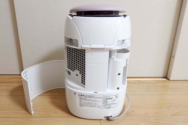 �Ȃ��A�C�p�A�^�b�`�����g�͖{�̔w�ʂɎ��[�ł���悤�ɂȂ��Ă��܂�