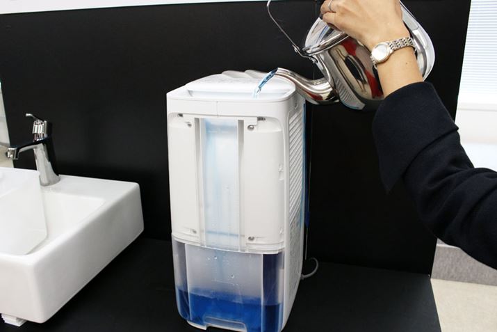 {̏㕔ɂ鋋琅𒍂ŁAł܂₷悤ɐ𒅐FĂ܂