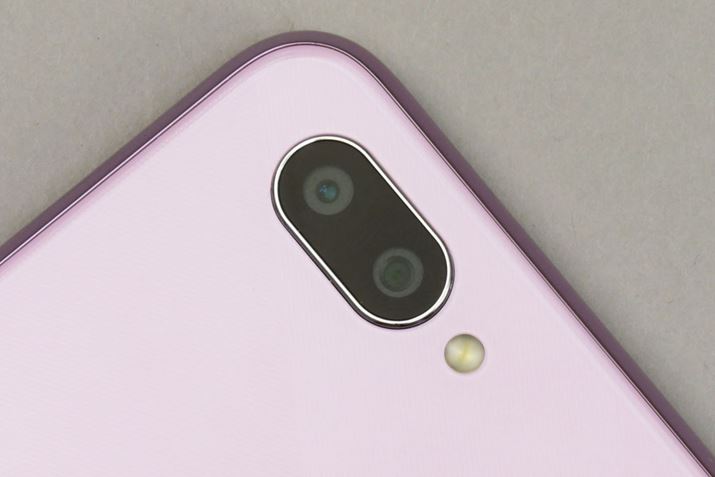 1300f̃YiF2.2j200fiF2.4jȂAEgJ