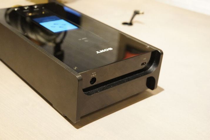 �������d�����邽�߃��C���o�͂��Ȃ��w�b�h�z����p�v���[���[