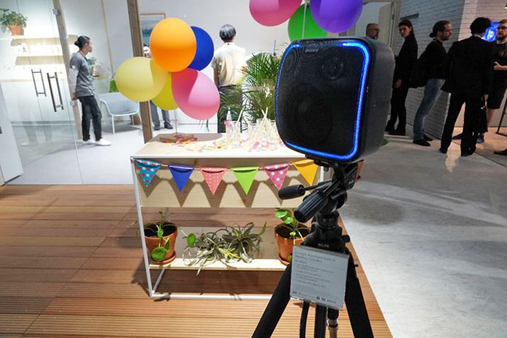 ��^�T�C�Y�ŎO�r�ݒu���\�ȁuSRS-XB501G�v