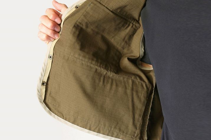 ̃|Pbgɂ́AfBOlbgȂǂ̏[ł