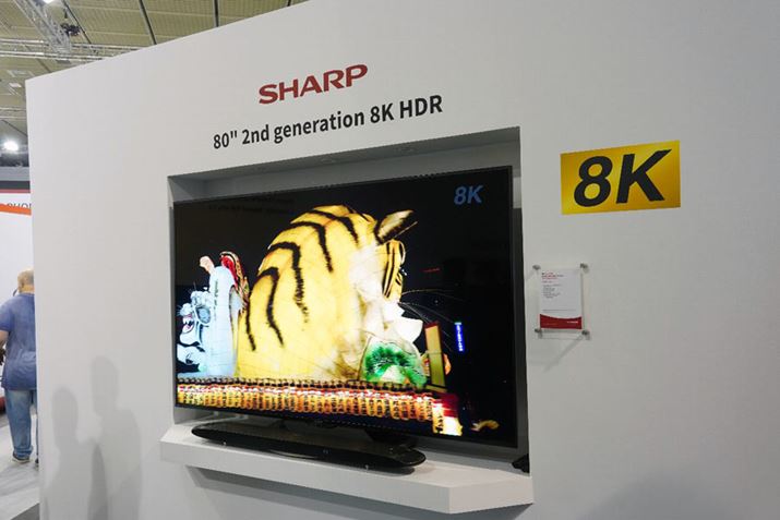 ��2����uAQUOS 8K�v��80�^���f��