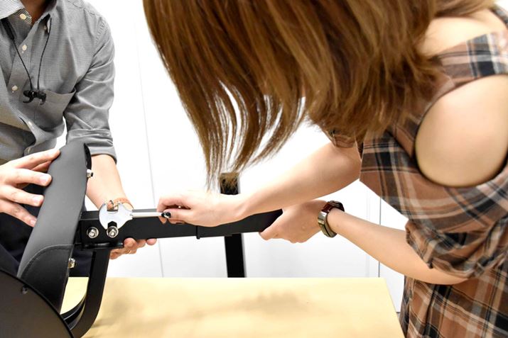 Th́A2lōƂBЕŉĂ炢AThɁA{gƃibgŒ肵Ă