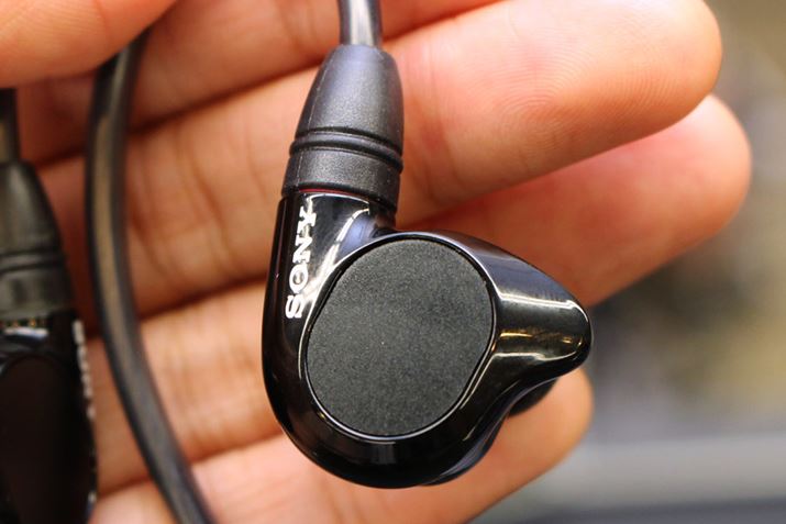 IER-M7Bő͂100mWŁACs[_X24i1kWjAx103dBBdʂ͖9giP[uj