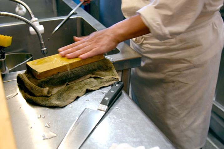 ܂͓u΂𐅂ŏ\ɂʂ炵