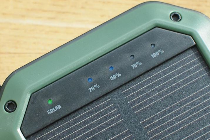 obe[̎cʂƁA\[[plɂ[d̗Liʐ^͏[djLEDĂ܂