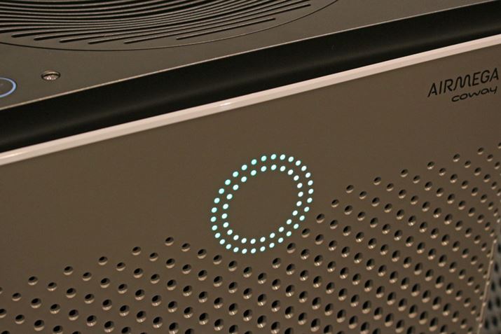 C̉́Aʂɂ郉Cg̐FŊmF\