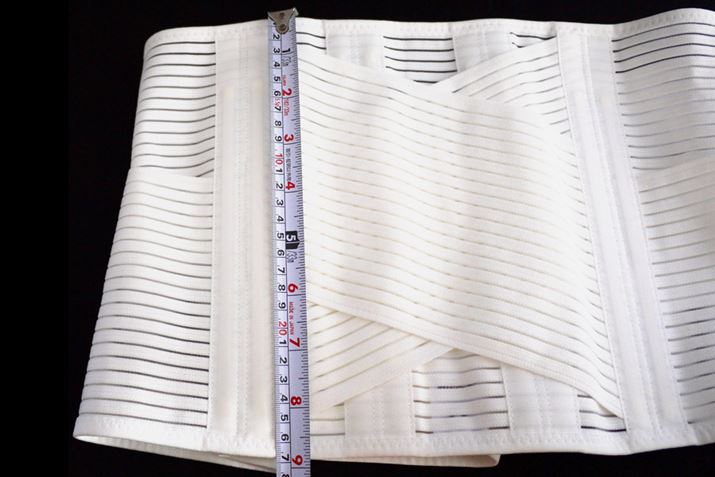 ͍Œ27cmiSTCYʁjȂ̂ŁA猨b̉܂ŌŒ\ł