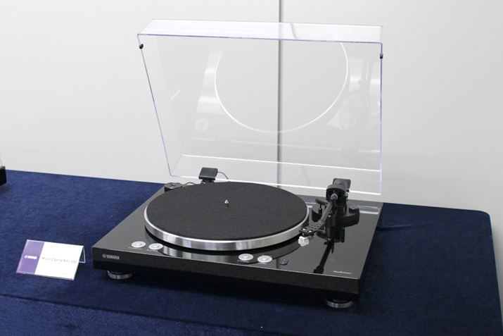 Oς̓VvȃfUCŁA}nHi-FiR|[lgɒʂubÑOXdグƂĂ