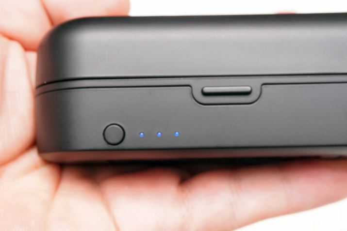 P[XOʂ̃{^ƃCzƏ[dP[X̃obe[cʂmFł