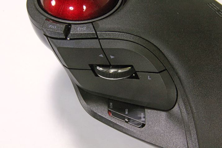 �����ʂɍ��N���b�N�{�㉺���E�X�N���[���z�C�[���{�i��/�߂�{�^���𓋍�