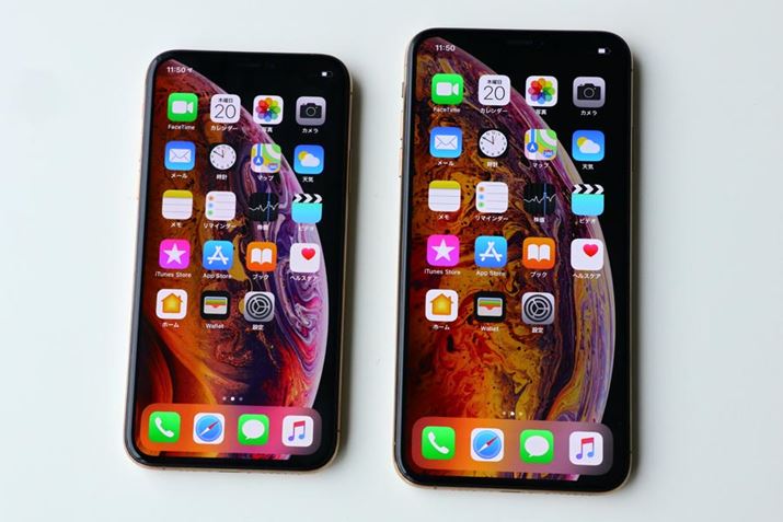 iPhone XSiPhone XS MaxBׂĂ݂ƁA5.8C`傫̂A6.5C`̑傫ڗ