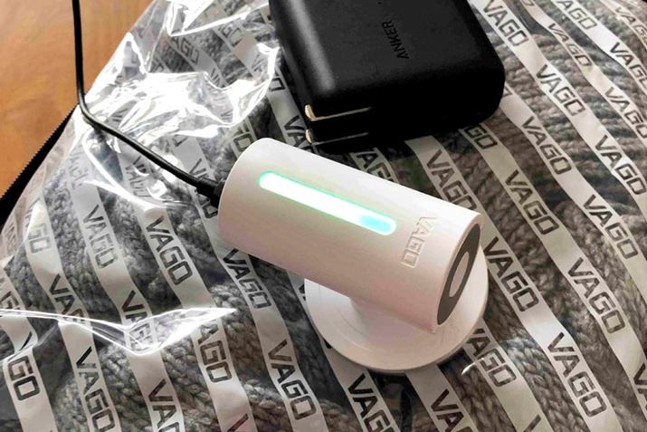 dԂł͖{̂̃CWP[^[ΐFɓ_