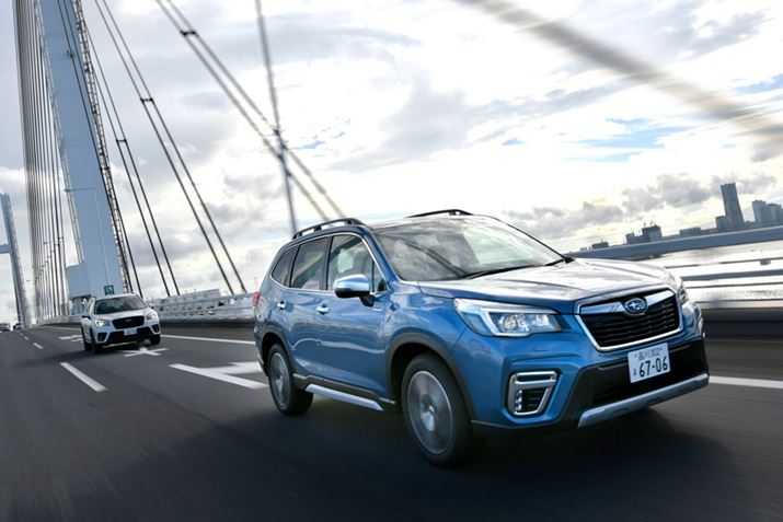 2b^[GWɃ[^[gݍ킹ue-BOXERv𓋍ڂuAhoXv̑sC[W