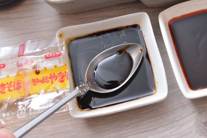 ʏł̃{g\[X͖{ƂłJbvɕt̃\[XƓ܂