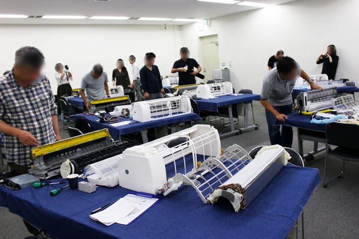 Ŏ@͊̕I ݂Ȃep[c^Ɋώ@Aʐ^BƂƂĂył