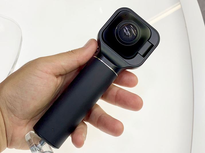 360°�B�e���s���ꍇ�̓����Y�����Ŏg�p���܂�