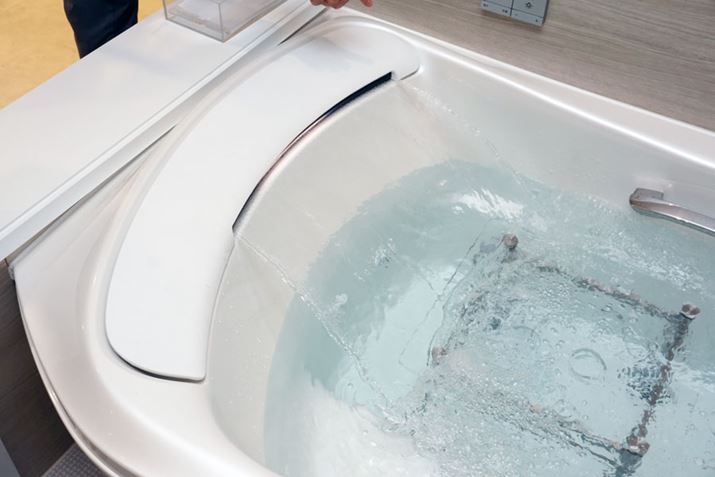 ƍɂ𓖂Ăđ̂߂uy@RAKU -YU-vB̃bNX@\ł