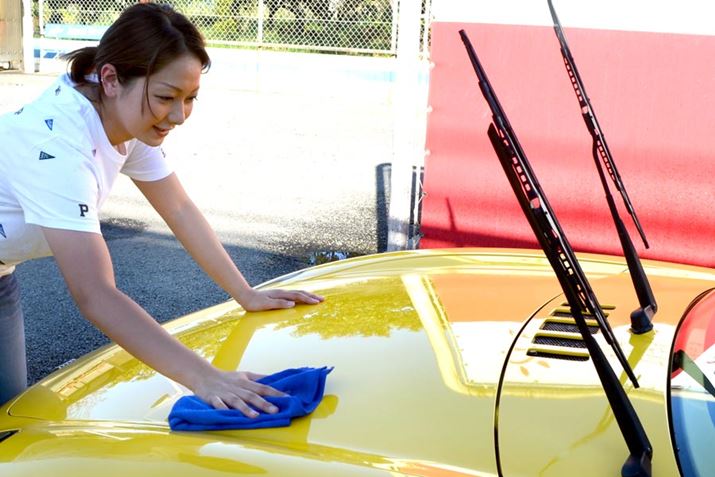 ^eW}ȒPɂȂȂƂŁAԌ̔ޏ̖`x[VI