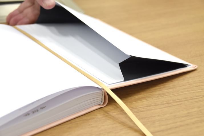 R1{tBɂ̓}`t|Pbg𓋍ڂ܂