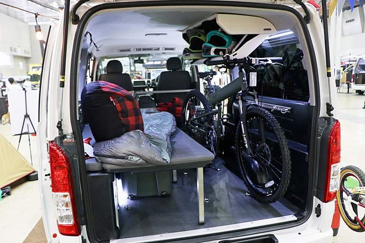 ԓɂ̓xbhݒuA]Ԃύډ\BwbgĂ{bNXА̂̂