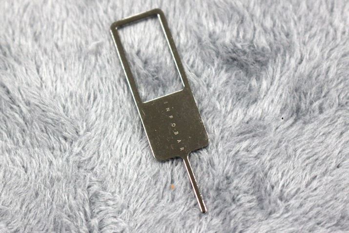 SIMg[̒EpsA{̂̃fUC͂