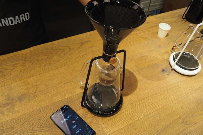 R[hhbvGINAB280mlقǂ̐1Ԃăhbv܂