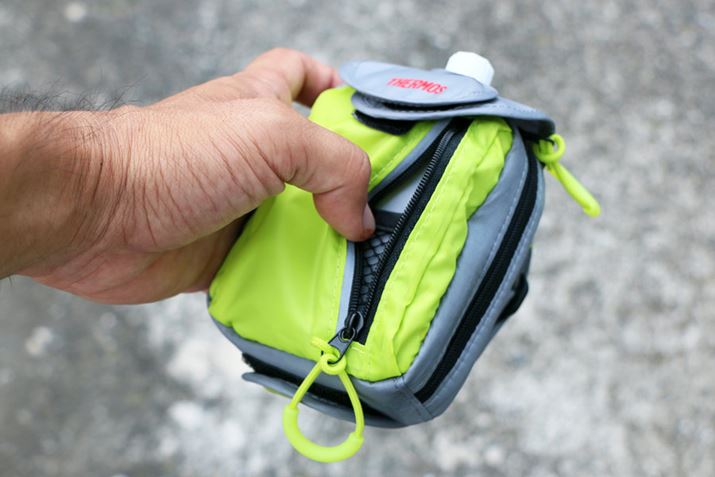 TChɂ̓J[hJMAKȂǂ|PbgĂ