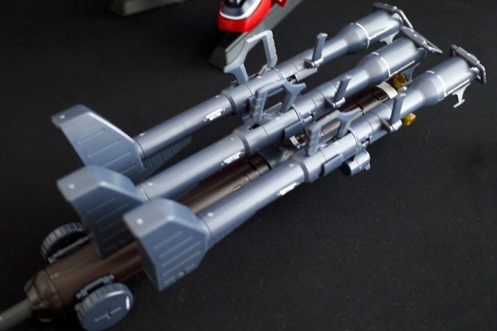 ĩPbgu[X^[ɃWCAgEoY3{𑕔