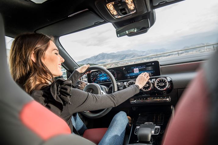 ZfXExc V^uANXv֓ڂĂuMBUXv̎gpC[W