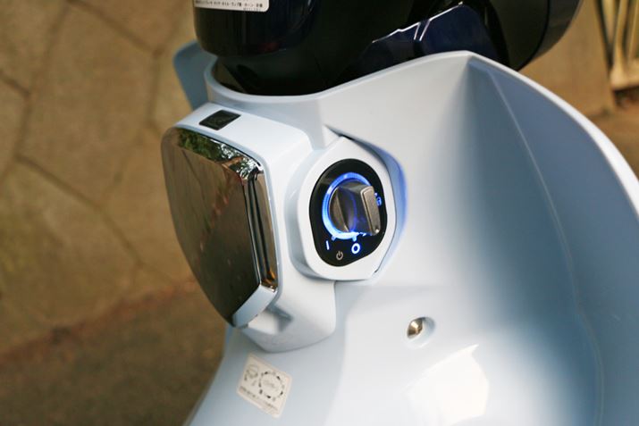 �{���f������X�}�[�g�L�[���̗p�B���𔲂��}�����Ȃ��Ă����͔̂��Ƀ��N