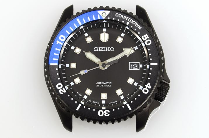 ZCR[wbh̃P[XTCYiOa^イ͊܂܂j́A42.5mm