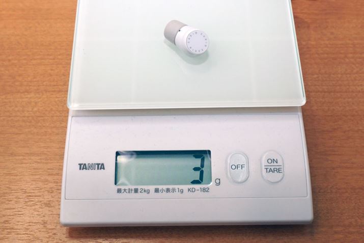 uEARIN M-2ṽCz{̂̏d͂킸3.6g