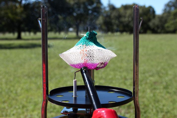 Jo[zOԂŁA}g̉烉C^[Œ