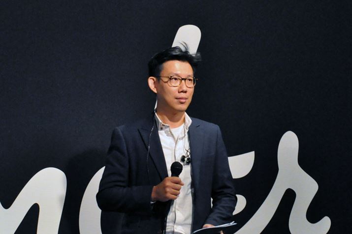 ���\��ɓo�d�������ЃA�W�A�n��Z�[���X�}�l�[�W���[�̃`���[���E�E�F�C�E�}�[��