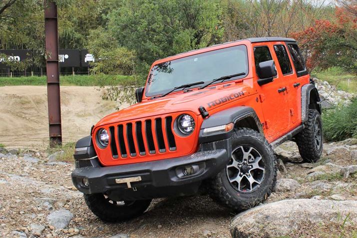 jS܂ŁAV^O[11N̐i͑ɓn