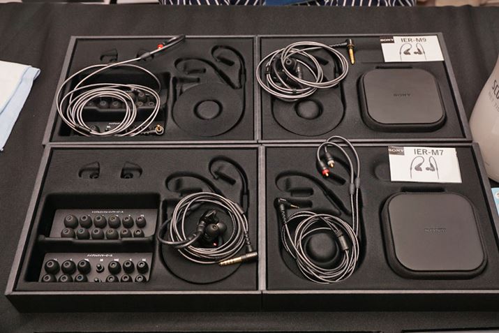 \j[u[X́ACzEwbhzSɓWBʐ^́AṽXe[Wj^[CzuIER-M9vuIER-M7v