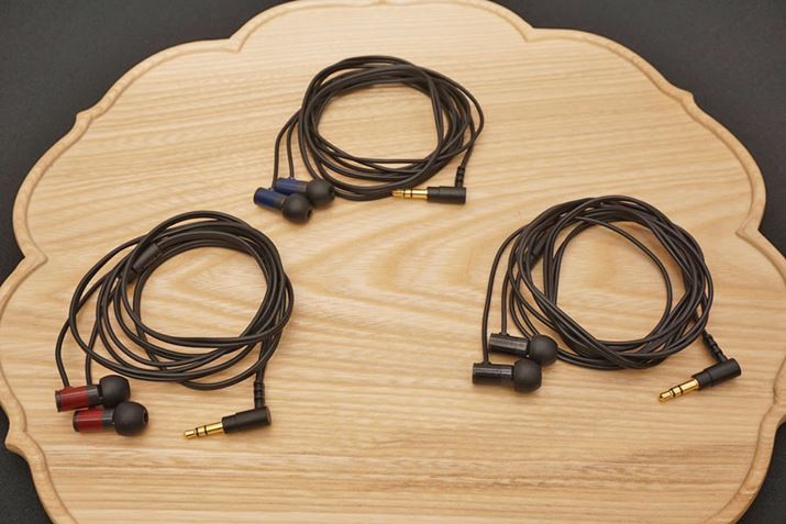 finalDITAƂI[fBIuhLS'NEXTBCxg1ڂɔ\JÂAfinalEV[ỸGg[fuE1000v𔭕\B1130ŁAsz艿i2,480~OiōjBJ[oG[V́Au[AbhAubN3Fp